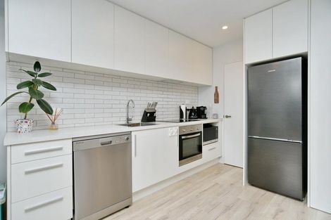 Photo of property in 8/10 New Brighton Road, Shirley, Christchurch, 8061