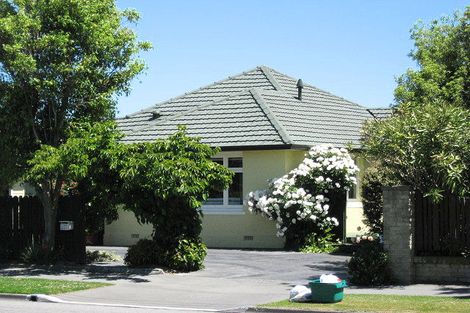 Photo of property in 247 Avonhead Road, Avonhead, Christchurch, 8042