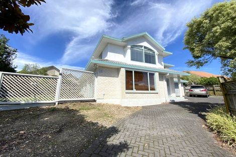 Photo of property in 2/18 Woodgers Way, Somerville, Auckland, 2014