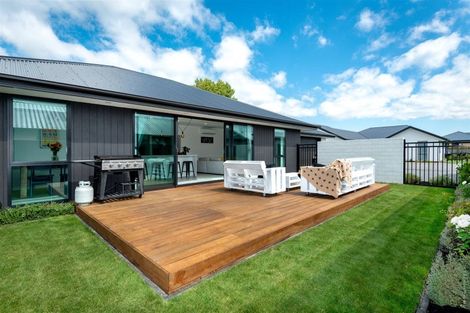 Photo of property in 13 Forge Close, Halswell, Christchurch, 8025