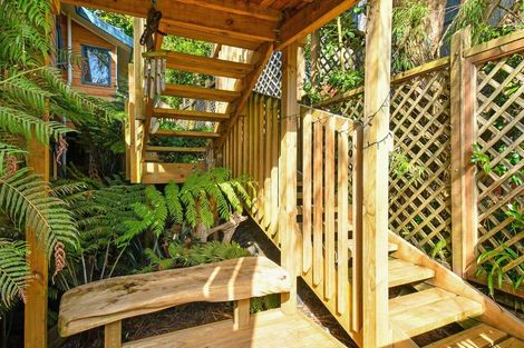 Photo of property in 18 Gibbs Crescent, Red Hill, Papakura, 2110