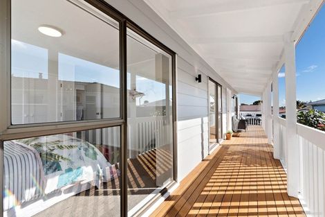 Photo of property in 37 Aberfeldy Avenue, Highland Park, Auckland, 2010