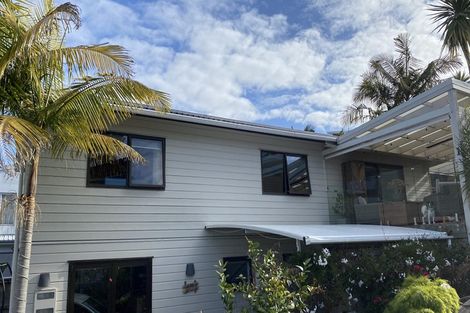 Photo of property in 1/690 Beach Road, Browns Bay, Auckland, 0630
