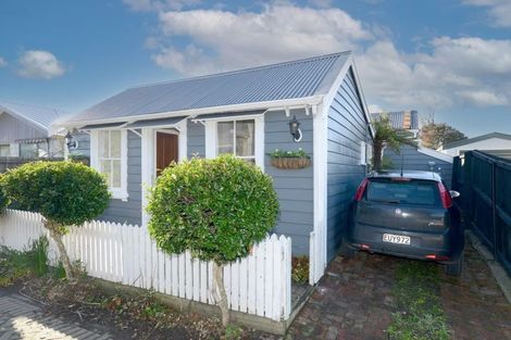Photo of property in 12 Drummond Street, Sydenham, Christchurch, 8023
