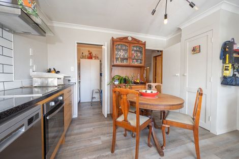 Photo of property in 2 Clutha Street, Alexandra, 9320