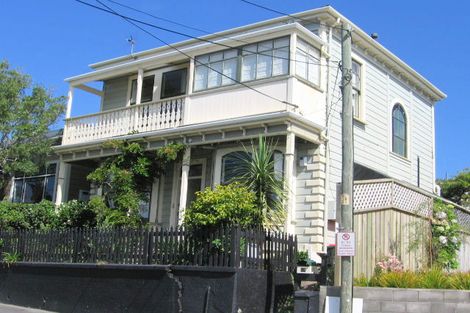 Photo of property in 12 Finlay Terrace, Mount Cook, Wellington, 6021