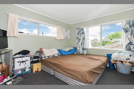 Photo of property in 145 Universal Drive, Henderson, Auckland, 0610