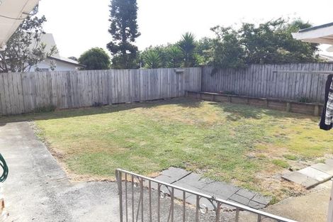 Photo of property in 17 Paterson Avenue, Pukekohe, 2120
