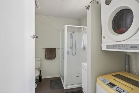 Photo of property in 8a Waterloo Place, Westown, New Plymouth, 4310