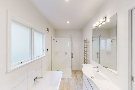 Photo of property in 34 Rama Crescent, Khandallah, Wellington, 6035