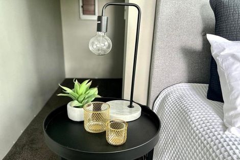 Photo of property in 1/39 Wade River Road, Stanmore Bay, Whangaparaoa, 0932