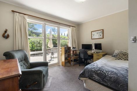 Photo of property in 99 Lake Crescent, Hamilton Lake, Hamilton, 3204