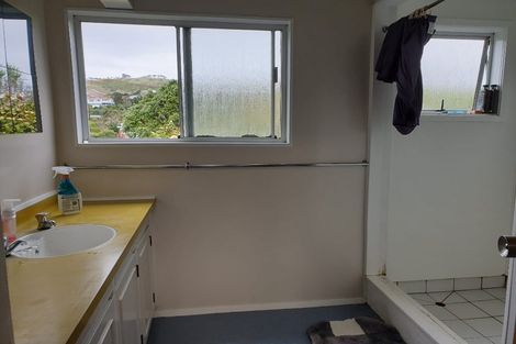 Photo of property in 37 Awatea Street, Ranui, Porirua, 5024