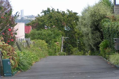 Photo of property in 1/78a Onewa Road, Northcote Point, Auckland, 0627