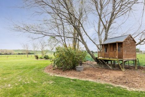 Photo of property in 361 Swamp Road, Fernhill, Napier, 4183