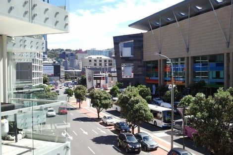 Photo of property in Piermont Apartments, 2e/82 Cable Street, Te Aro, Wellington, 6011