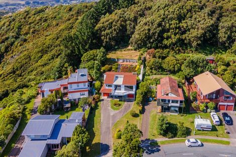 Photo of property in 31 Mercury Way, Whitby, Porirua, 5024