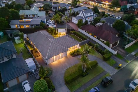Photo of property in 7 Bannings Way, Hobsonville, Auckland, 0618