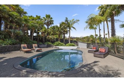 Photo of property in 2/90 Albany Highway, Greenhithe, Auckland, 0632