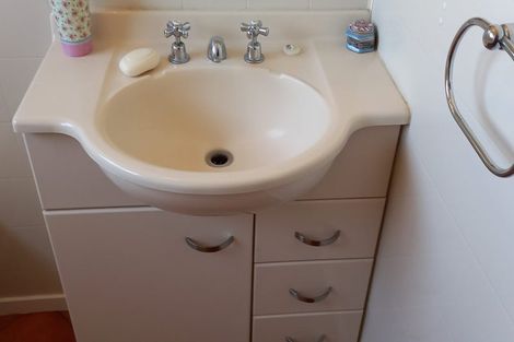 Photo of property in 6 Linda Place, Saint Johns Hill, Whanganui, 4501