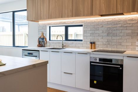 Photo of property in 96a Willryan Avenue, New Brighton, Christchurch, 8083