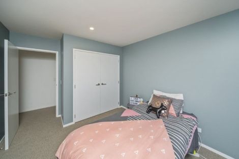 Photo of property in 2 Piper Way, Glen Avon, New Plymouth, 4312