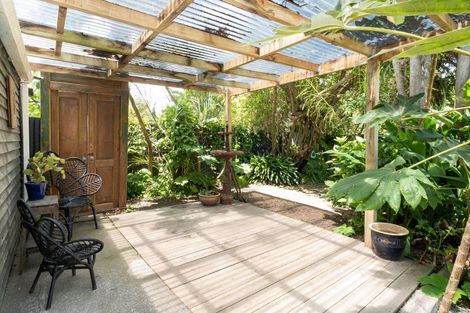 Photo of property in 245 Clifton Road, Te Awanga, 4102