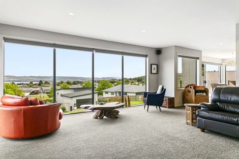 Photo of property in 15 Moa Lane, Richmond Heights, Taupo, 3330