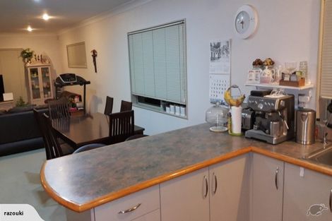 Photo of property in 6 Black Teal Close, Unsworth Heights, Auckland, 0632