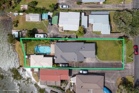 Photo of property in 51 Queen Mary Avenue, New Lynn, Auckland, 0600