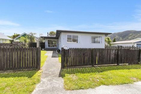 Photo of property in 4 Bexley Grove, Wainuiomata, Lower Hutt, 5014