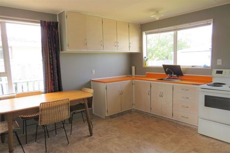 Photo of property in 32 Heather Street, Levin, 5510