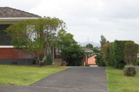 Photo of property in 1/8 Richards Avenue, Forrest Hill, Auckland, 0620