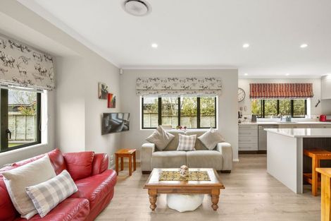 Photo of property in 6 Burnfield Way, Levin, 5510