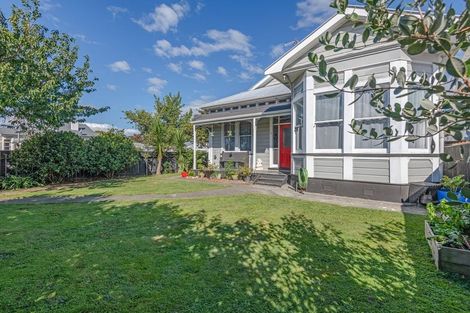 Photo of property in 2 Bryant Street, Takaro, Palmerston North, 4412