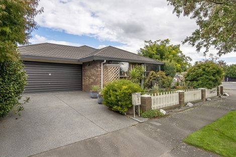 Photo of property in 2 Pentland Drive, Belfast, Christchurch, 8051