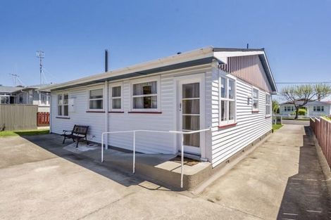 Photo of property in 18 Princes Street, Levin, 5510