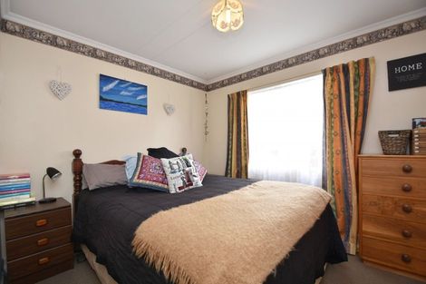 Photo of property in 74 Dalwharn Street, Wallacetown, 9816