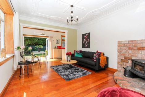 Photo of property in 15a Sycamore Grove, Lower Vogeltown, New Plymouth, 4310