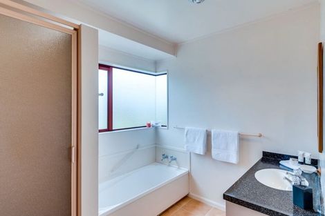 Photo of property in 41 Domain Road, Waipawa, 4210