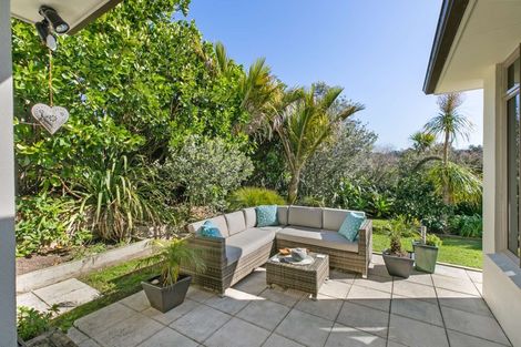 Photo of property in 35 Fingal Way, Gulf Harbour, Whangaparaoa, 0930