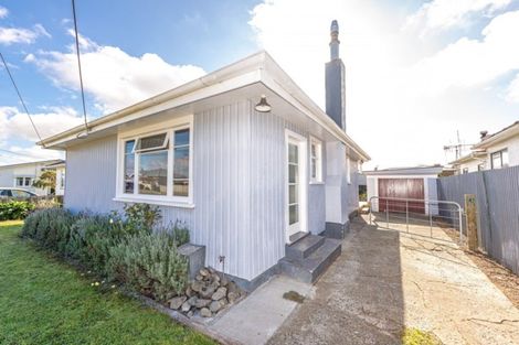 Photo of property in 98 Koromiko Road, Gonville, Whanganui, 4501