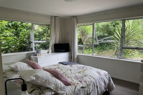 Photo of property in 2/13 Gretel Place, Hillcrest, Auckland, 0627