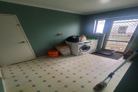 Photo of property in 98 Settlement Road, Papakura, 2110