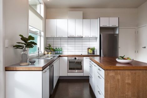 Photo of property in 22 Richmond Street, Waitara, 4320