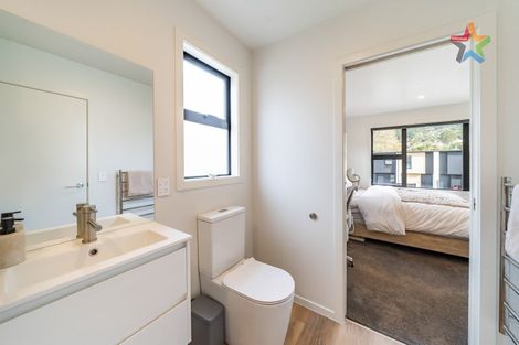 Photo of property in 5/240 Stokes Valley Road, Stokes Valley, Lower Hutt, 5019