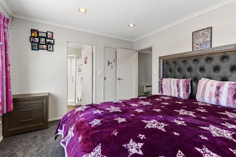 Photo of property in 5d James Drive, Bell Block, New Plymouth, 4312