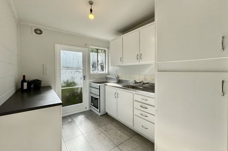 Photo of property in 2/33 Grassways Avenue, Pakuranga, Auckland, 2010