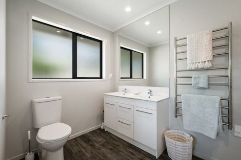 Photo of property in 1 Anatere Rise, Athenree, Katikati, 3177