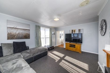 Photo of property in 19 Ward Street, Bulls, 4818